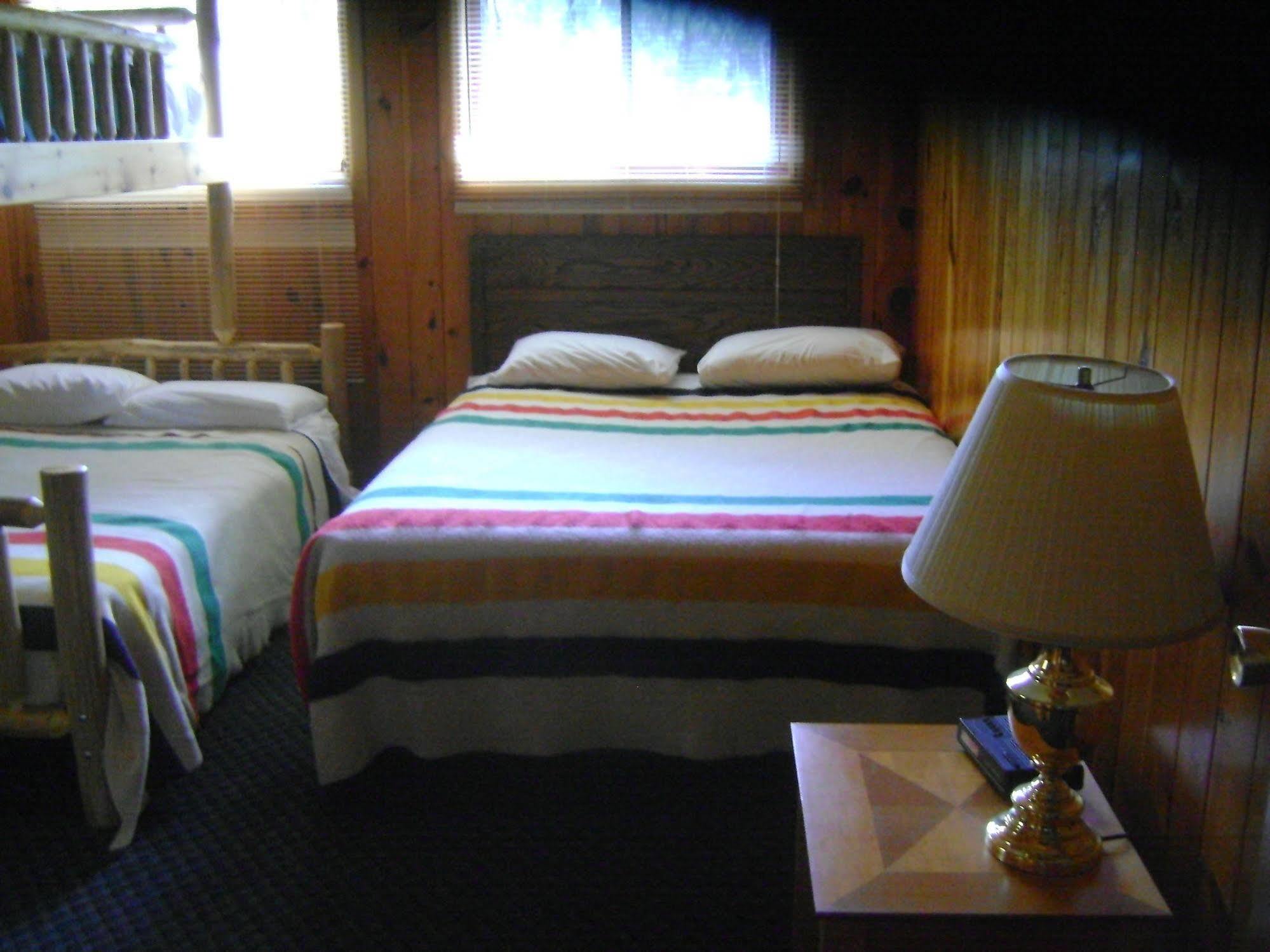 Totem Resorts Sioux Narrows Esterno foto